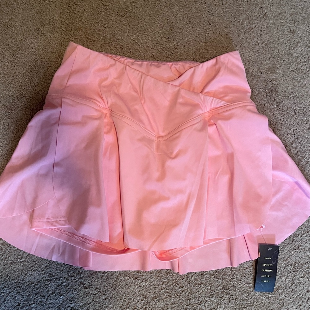 Pink athletic skirt / shorts